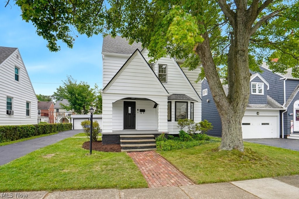 1376 Avondale Road South Euclid OH 44121