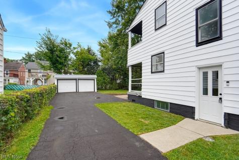 1376 Avondale Road South Euclid OH 44121