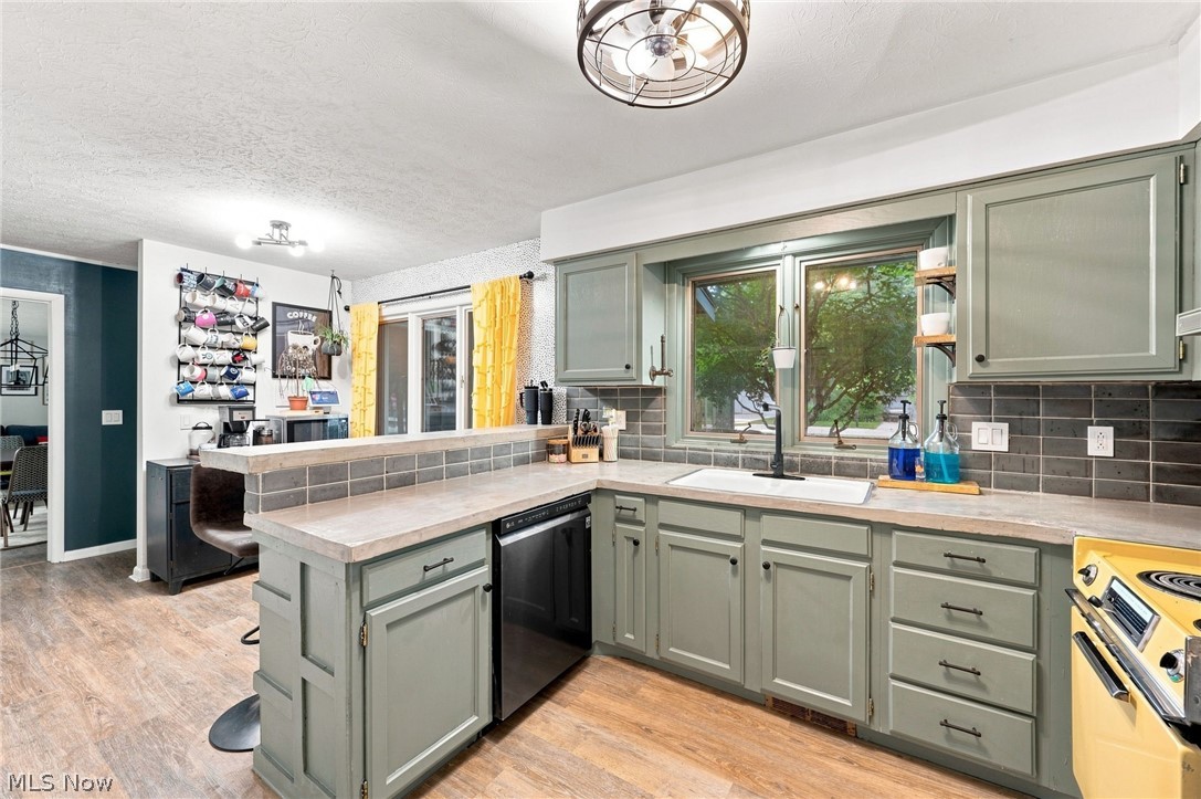 20019 Hawthorne Lane Strongsville OH 44149