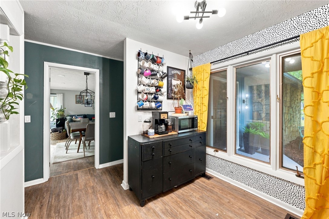 20019 Hawthorne Lane Strongsville OH 44149