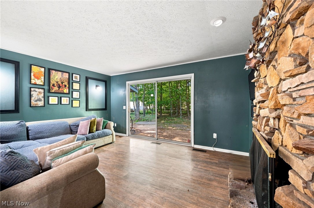 20019 Hawthorne Lane Strongsville OH 44149