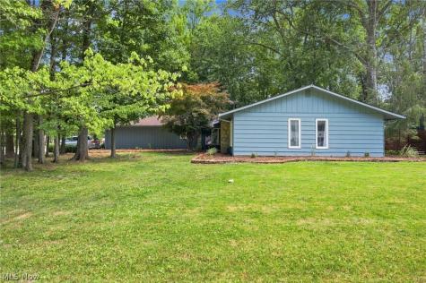 20019 Hawthorne Lane Strongsville OH 44149