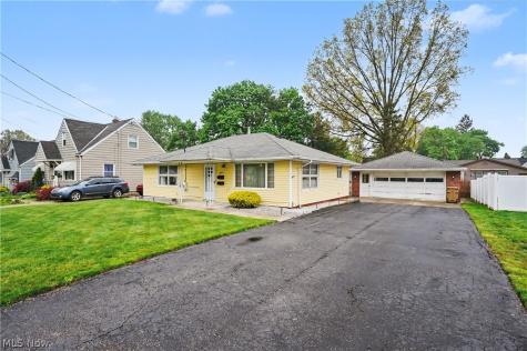 2651 11th Street Cuyahoga Falls OH 44221
