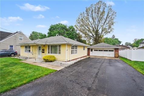 2651 11th Street Cuyahoga Falls OH 44221