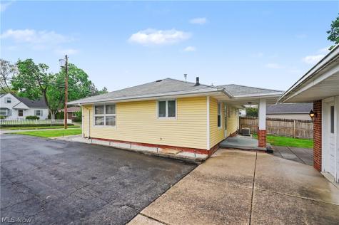 2651 11th Street Cuyahoga Falls OH 44221
