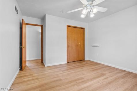 325 Fieldstone Court Wellington OH 44090