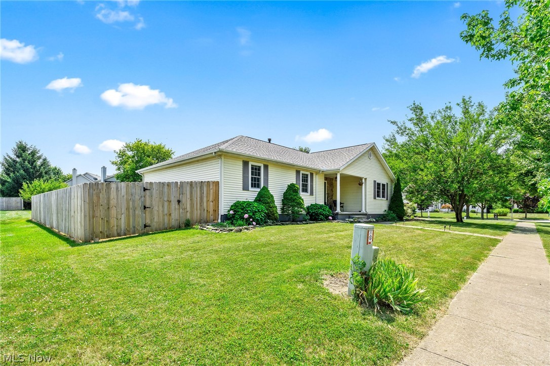 325 Fieldstone Court Wellington OH 44090