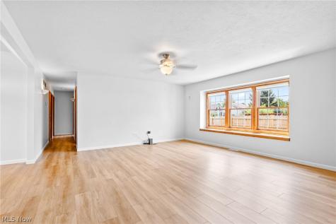 325 Fieldstone Court Wellington OH 44090