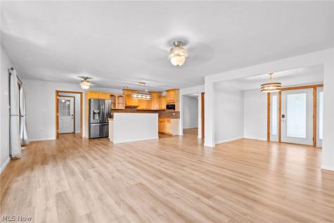 325 Fieldstone Court Wellington OH 44090
