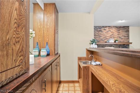 6308 Night Vista Drive Parma OH 44129
