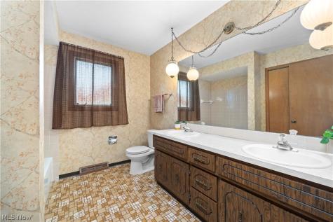 6308 Night Vista Drive Parma OH 44129