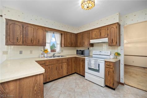 6308 Night Vista Drive Parma OH 44129