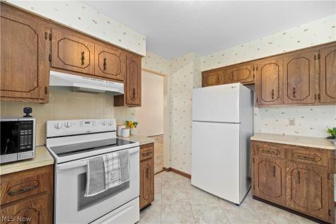 6308 Night Vista Drive Parma OH 44129