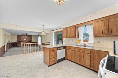 6308 Night Vista Drive Parma OH 44129