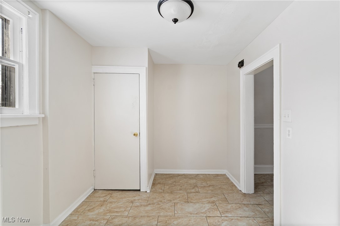 1824 Root Avenue NE Canton OH 44705