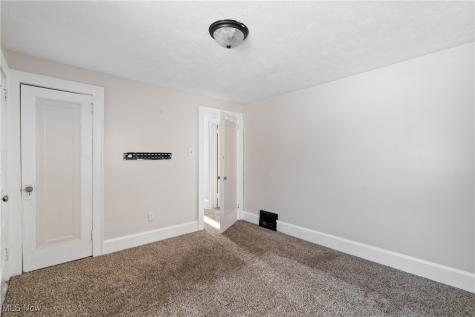 1824 Root Avenue NE Canton OH 44705