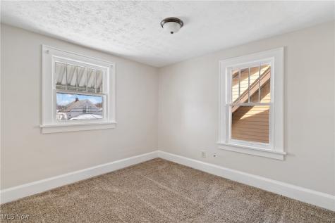 1824 Root Avenue NE Canton OH 44705