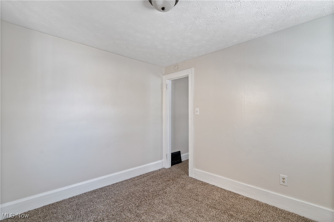 1824 Root Avenue NE Canton OH 44705