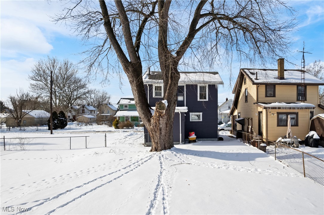 1824 Root Avenue NE Canton OH 44705