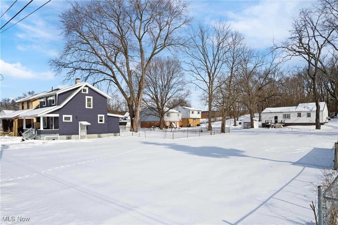 1824 Root Avenue NE Canton OH 44705
