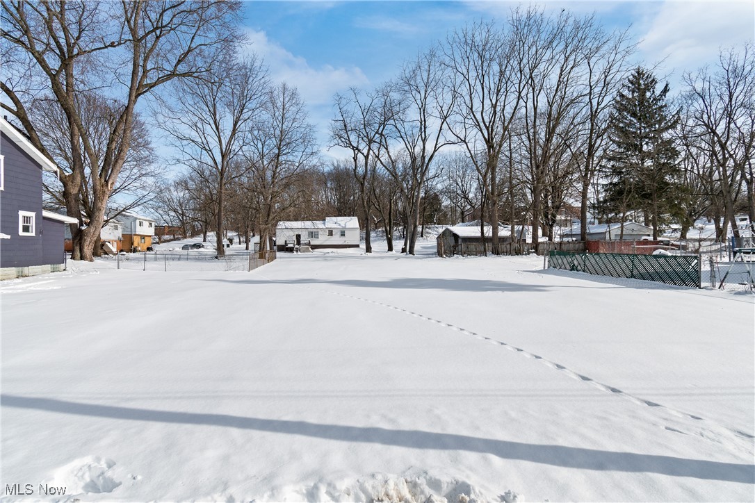 1824 Root Avenue NE Canton OH 44705