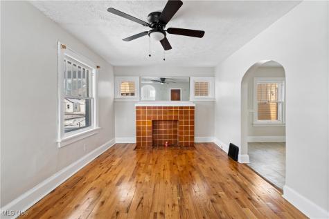 1824 Root Avenue NE Canton OH 44705