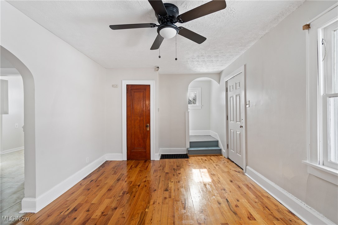 1824 Root Avenue NE Canton OH 44705