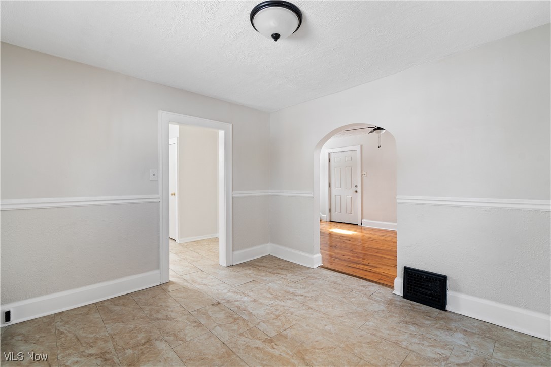 1824 Root Avenue NE Canton OH 44705