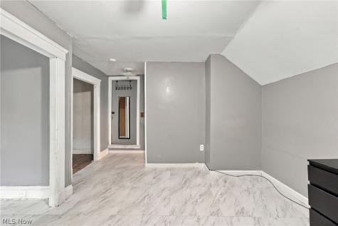 3622 Newark Avenue Cleveland OH 44109