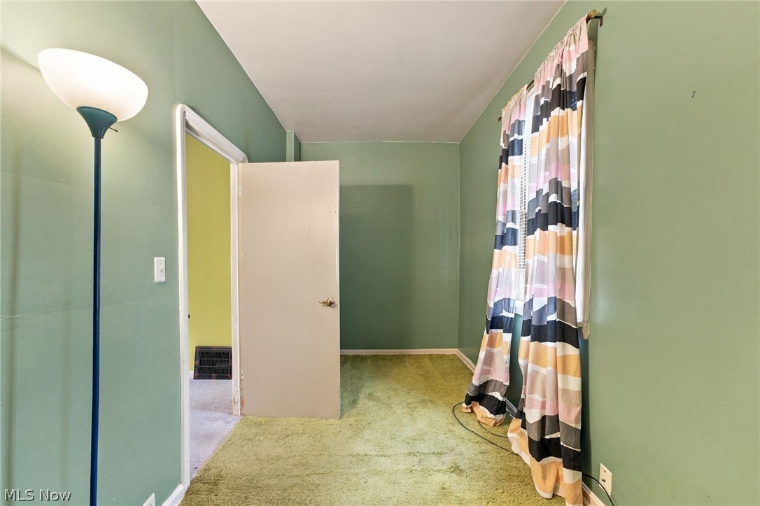 3622 Newark Avenue Cleveland OH 44109