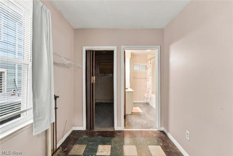 3622 Newark Avenue Cleveland OH 44109