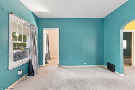 3622 Newark Avenue Cleveland OH 44109