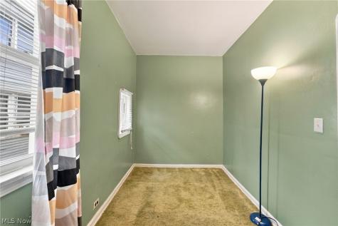 3622 Newark Avenue Cleveland OH 44109