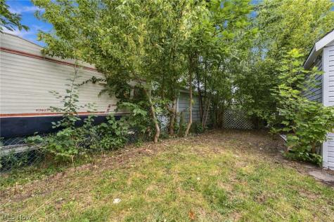3622 Newark Avenue Cleveland OH 44109
