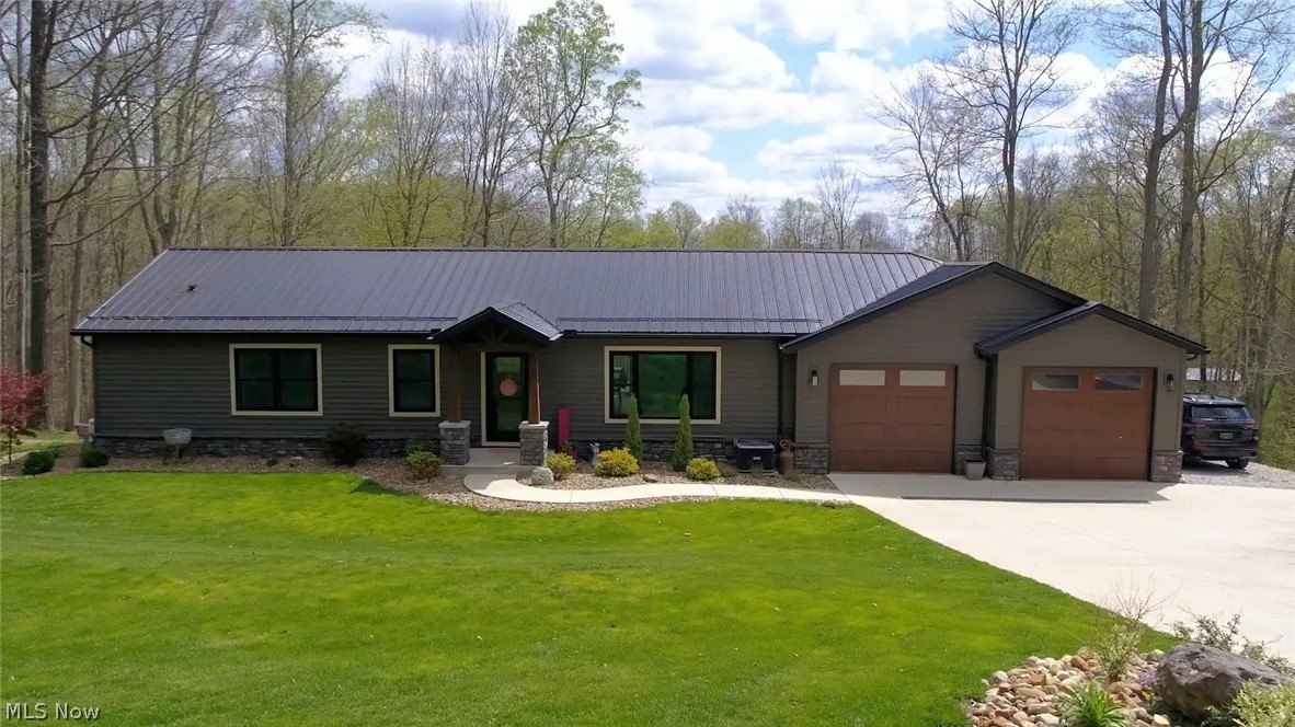 2630 Constance Drive Millersburg OH 44654