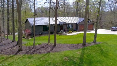 2630 Constance Drive Millersburg OH 44654