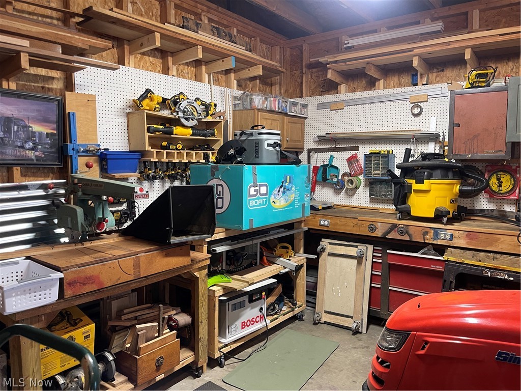 2630 Constance Drive Millersburg OH 44654