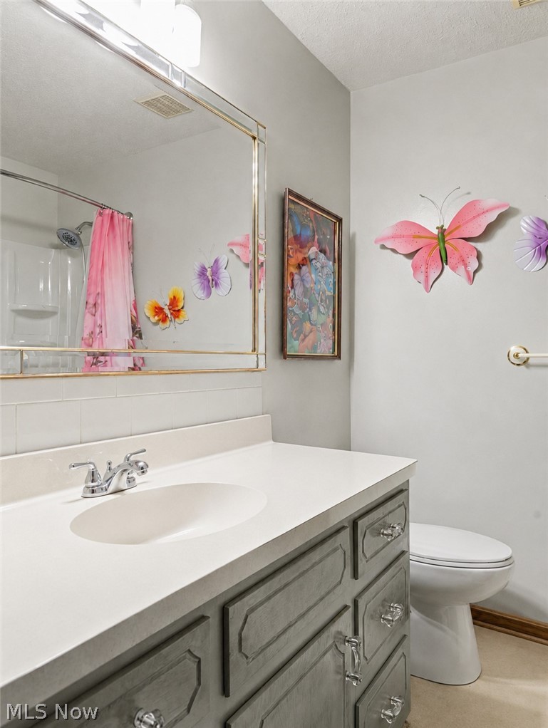 3856 Moonglo Street NW Uniontown OH 44685