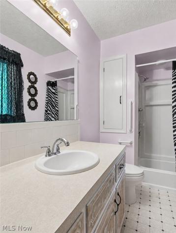 3856 Moonglo Street NW Uniontown OH 44685