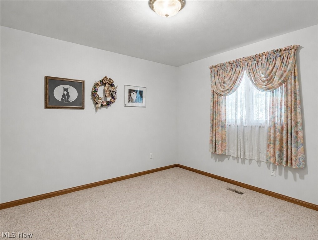 3856 Moonglo Street NW Uniontown OH 44685