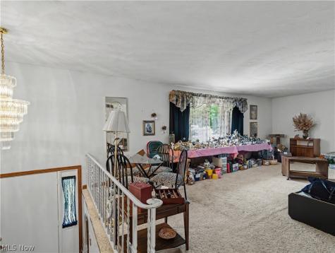 3856 Moonglo Street NW Uniontown OH 44685
