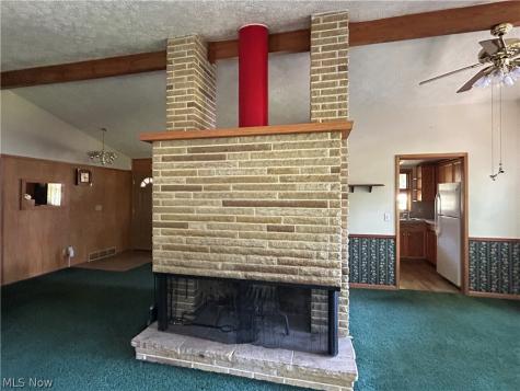 2305 Helena Avenue NW Massillon OH 44646
