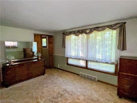 2305 Helena Avenue NW Massillon OH 44646