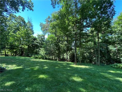 2305 Helena Avenue NW Massillon OH 44646
