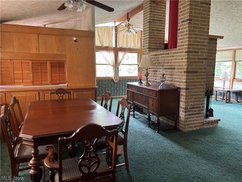 2305 Helena Avenue NW Massillon OH 44646