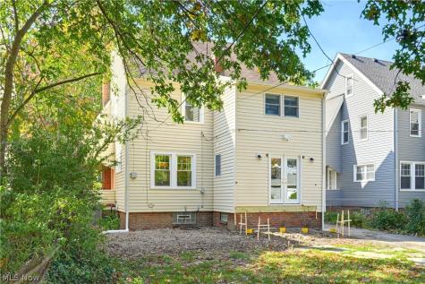 1165 Pomona Road Cleveland Heights OH 44121