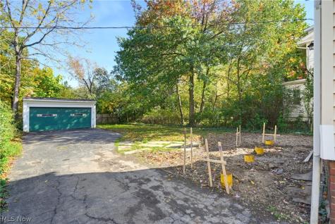 1165 Pomona Road Cleveland Heights OH 44121