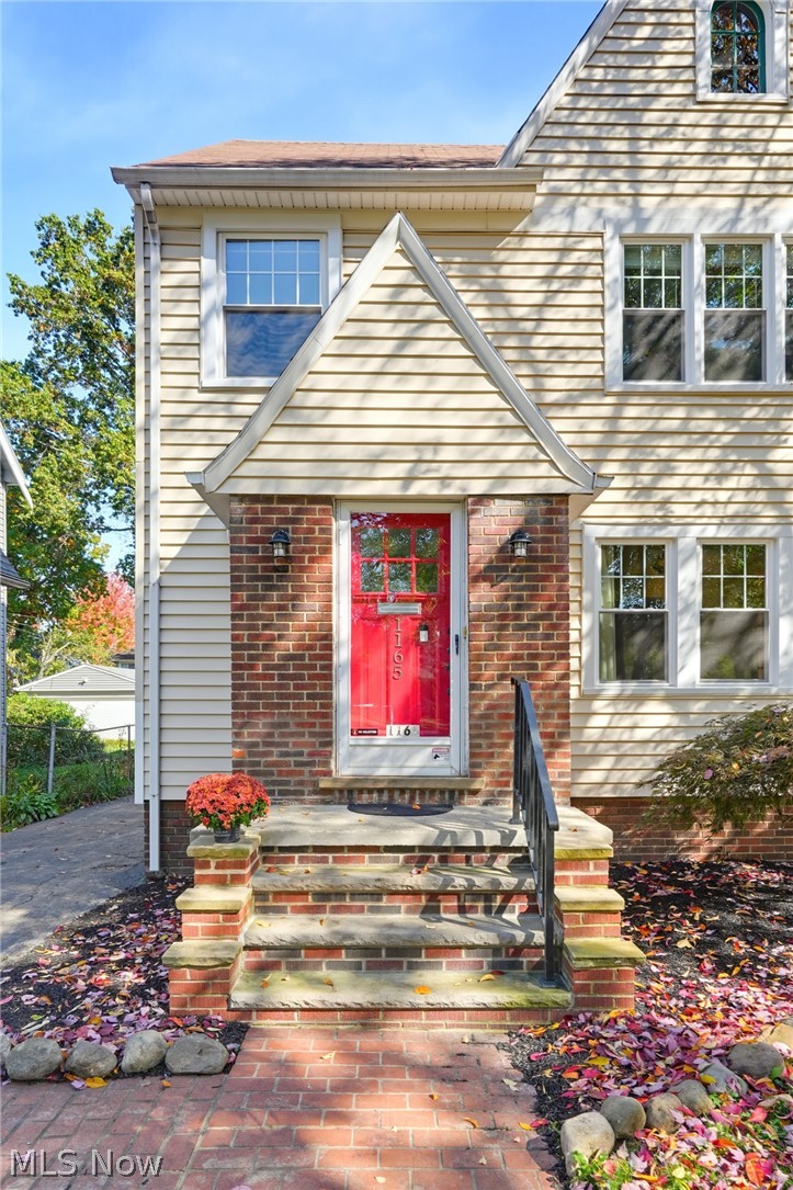 1165 Pomona Road Cleveland Heights OH 44121