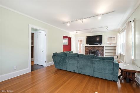 1165 Pomona Road Cleveland Heights OH 44121