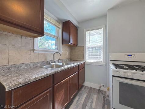 554 Darlington Drive Bedford OH 44146